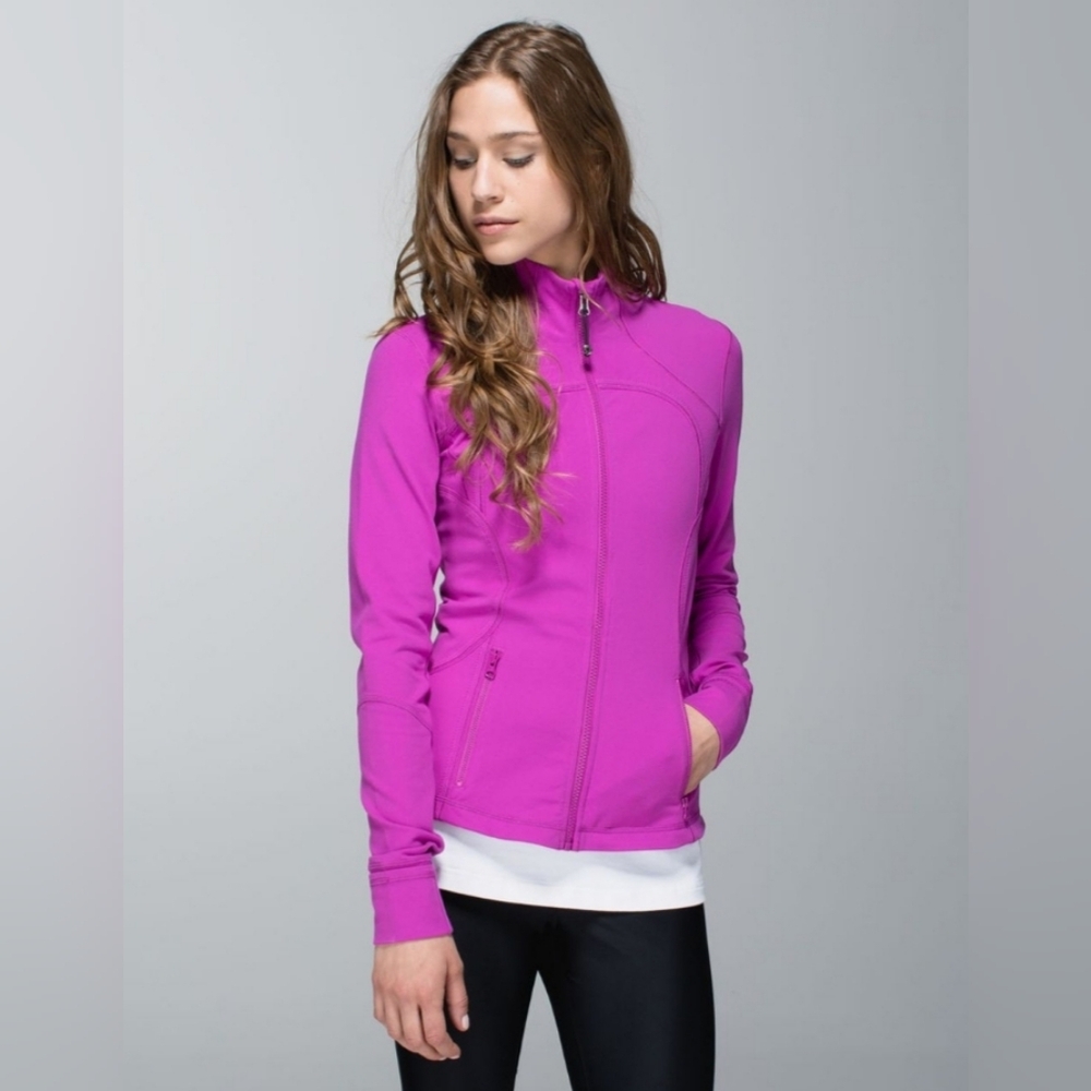 NWT - RARE! Lululemon Athletica Fuchsia Forme Jacket, Size 12